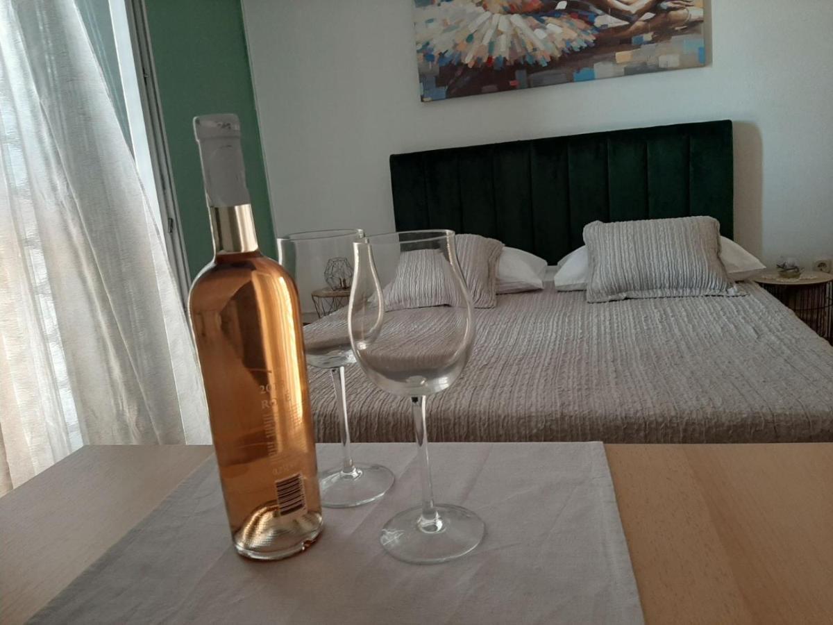 Guest House Zaninovic Đảo Hvar Ngoại thất bức ảnh