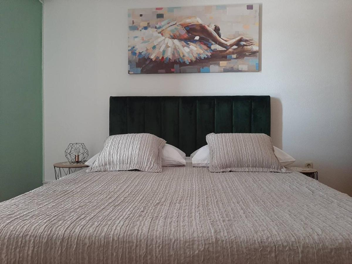 Guest House Zaninovic Đảo Hvar Ngoại thất bức ảnh