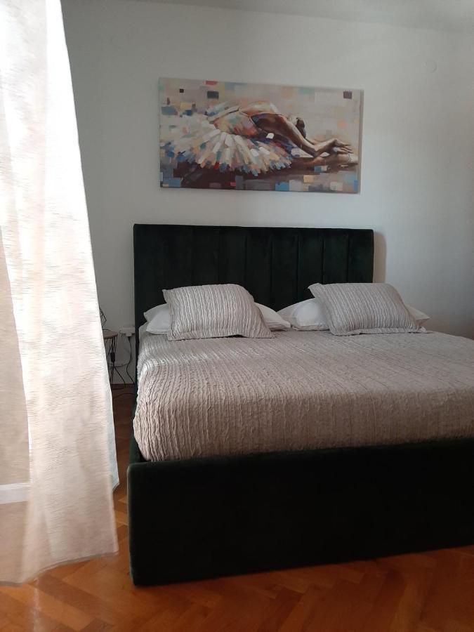 Guest House Zaninovic Đảo Hvar Ngoại thất bức ảnh